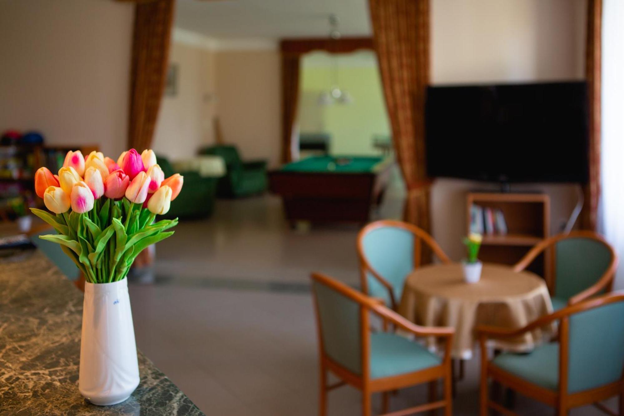 Hotel Ovit Keszthely Extérieur photo